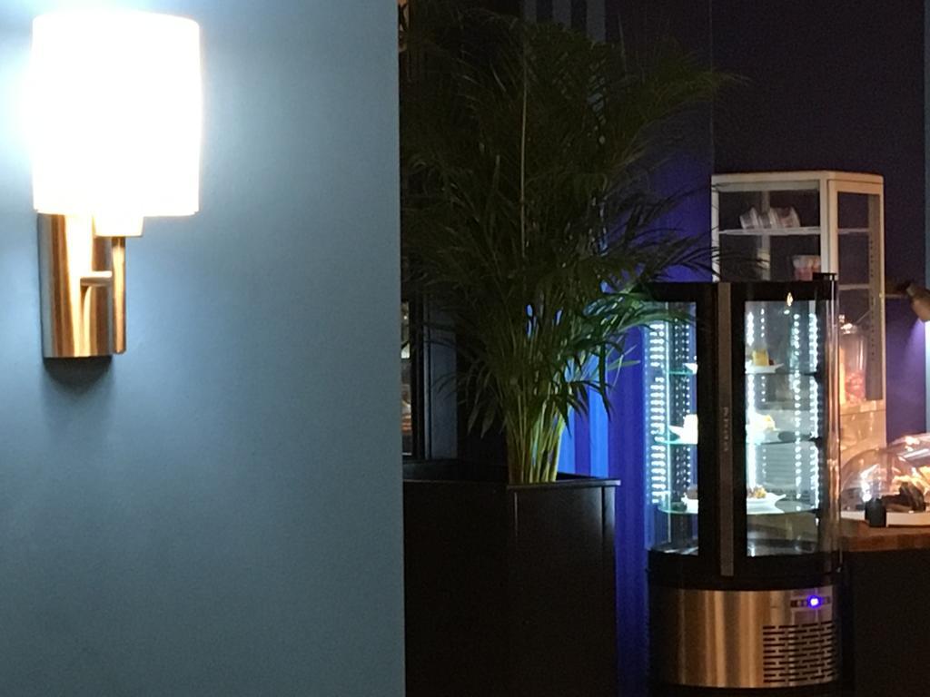 Hotel Continental Нюрнберг Екстериор снимка
